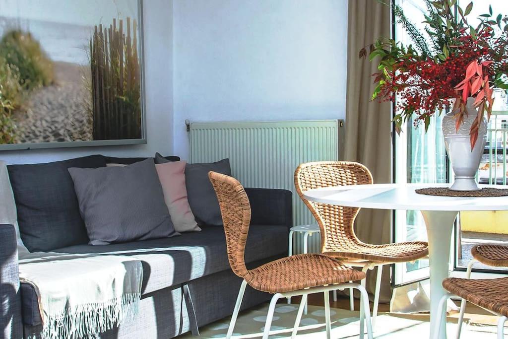 Shiny And Relaxing 5th Floor Apartment